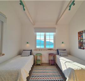 4 bedroom villa with pool and sea views, Kumbor, sleeps 8-10